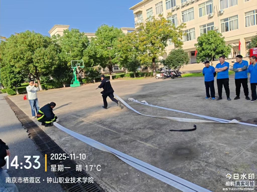 4cbcc1e1bf7a156d8c66ba89610582a3